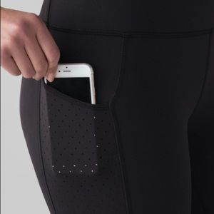 Lululemon Mind Over Miles Crop 17” Size 4